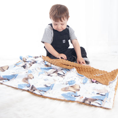 Personalized blanket with arctic animals
